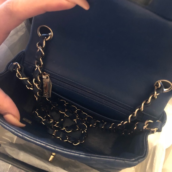 Chanel Mini Square - Picture 4 of 7